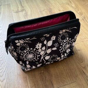 Thirty-One cosmetic bag